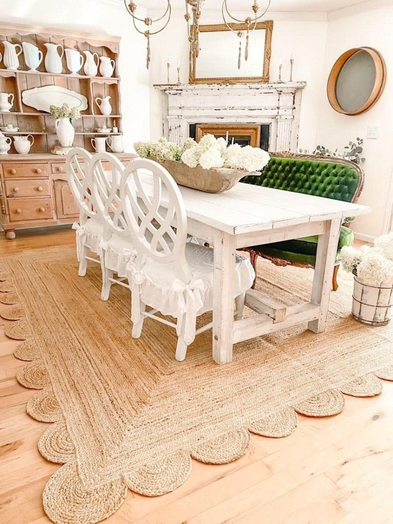 Gautam International Scalloped Natural Jute Area Rug, Natural Color (8'X10')